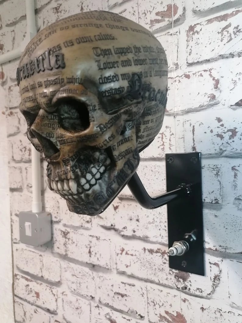 💀LAST DAY 50% OFF - 🏴‍☠️Motorcycle Helmet and Jacket Skull Holder