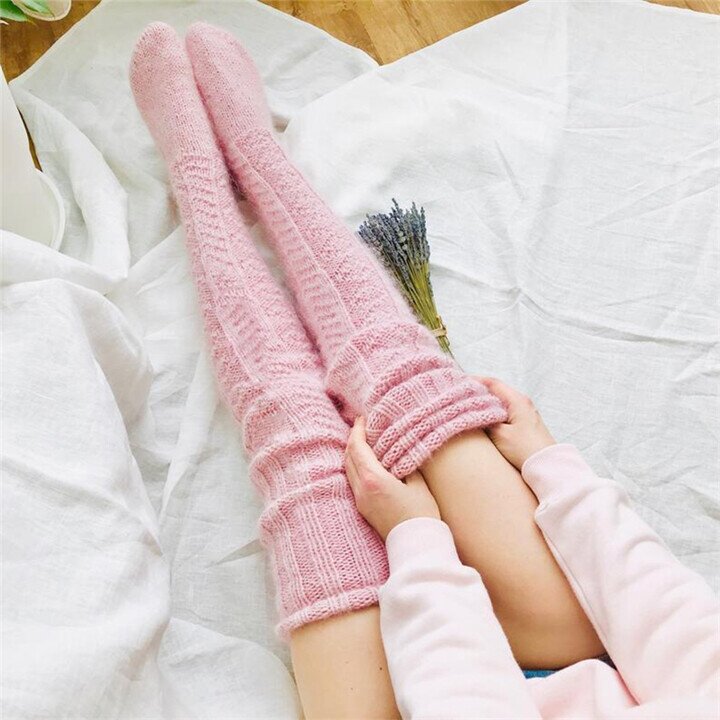 🔥Hot Sale 50% OFF🔥-Warm Over Knee Extra Long Knitted Socks