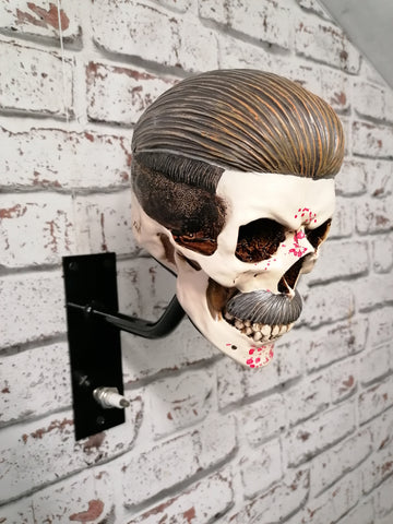 💀LAST DAY 50% OFF - 🏴‍☠️Motorcycle Helmet and Jacket Skull Holder